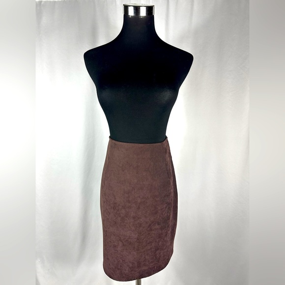 tr bentley Dresses & Skirts - VINTAGE BROWN SUEDE LIKE PENCIL SKIRT